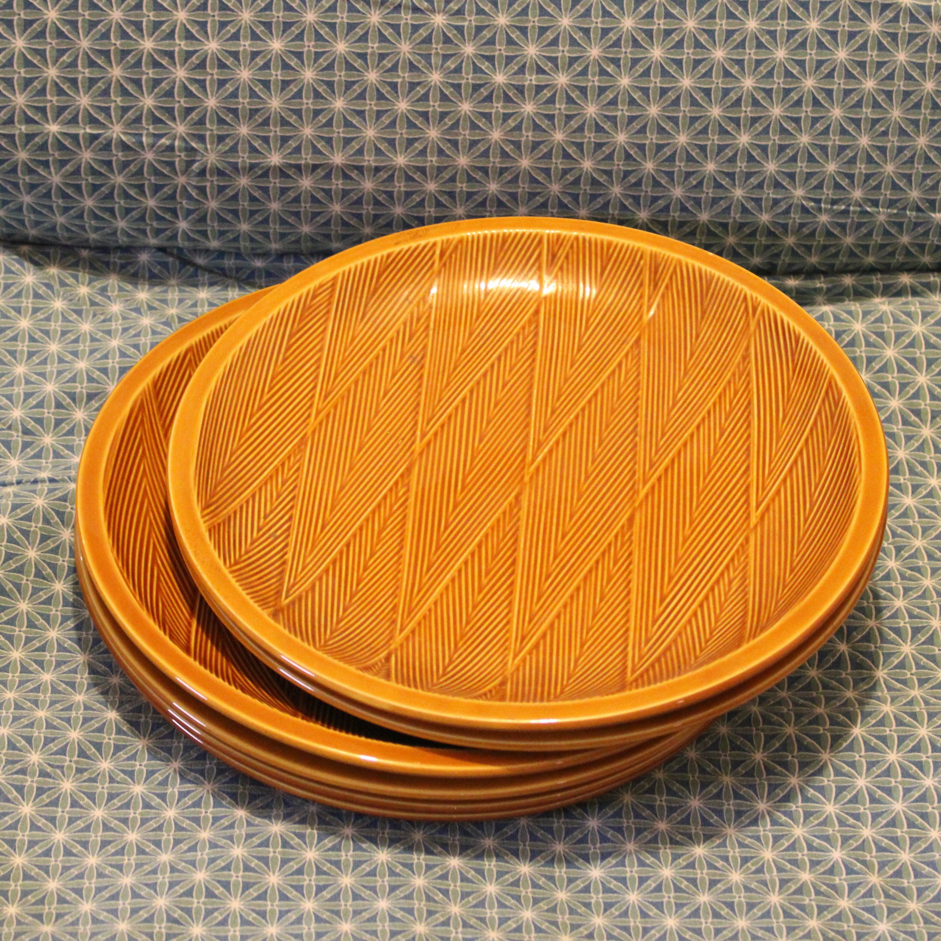 Assiettes à chevrons