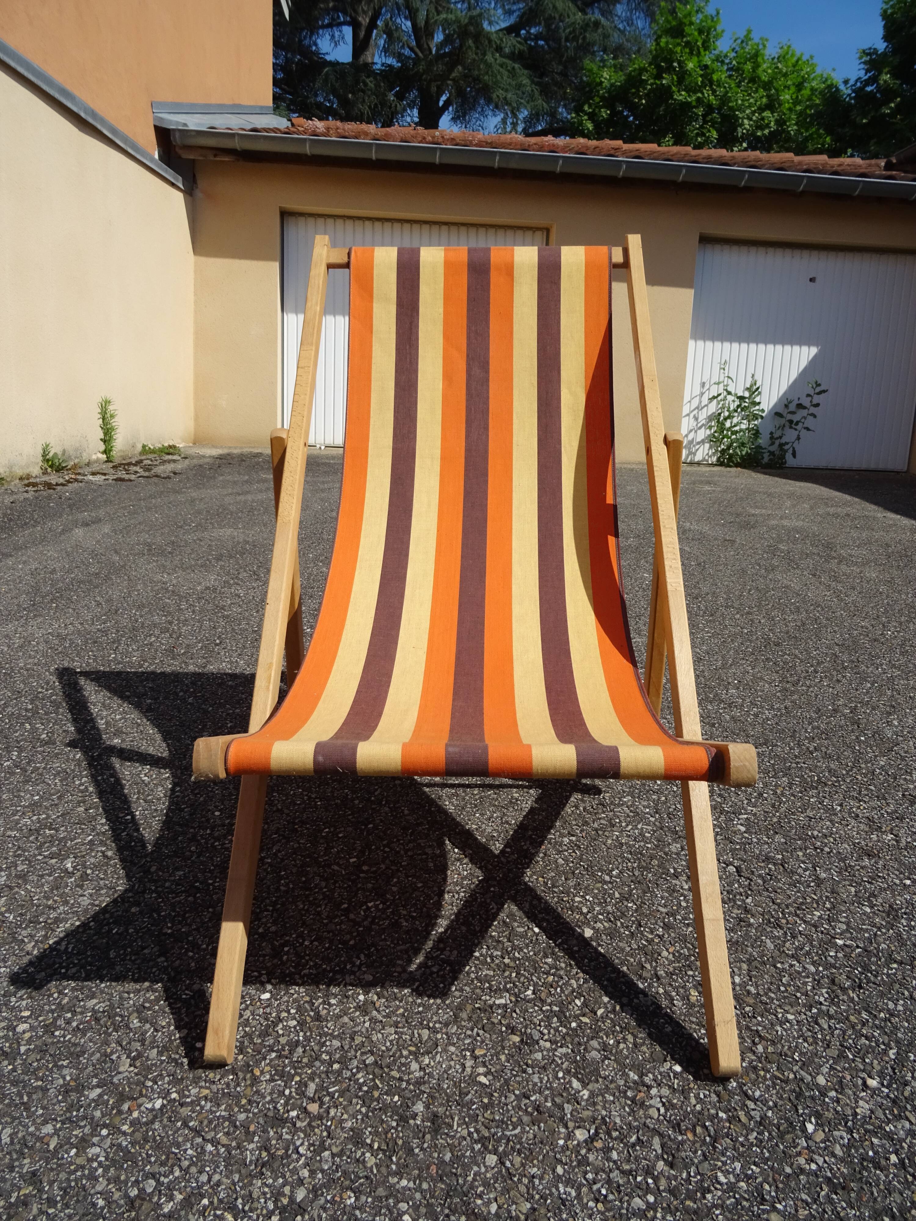 Vintage garden deck chair