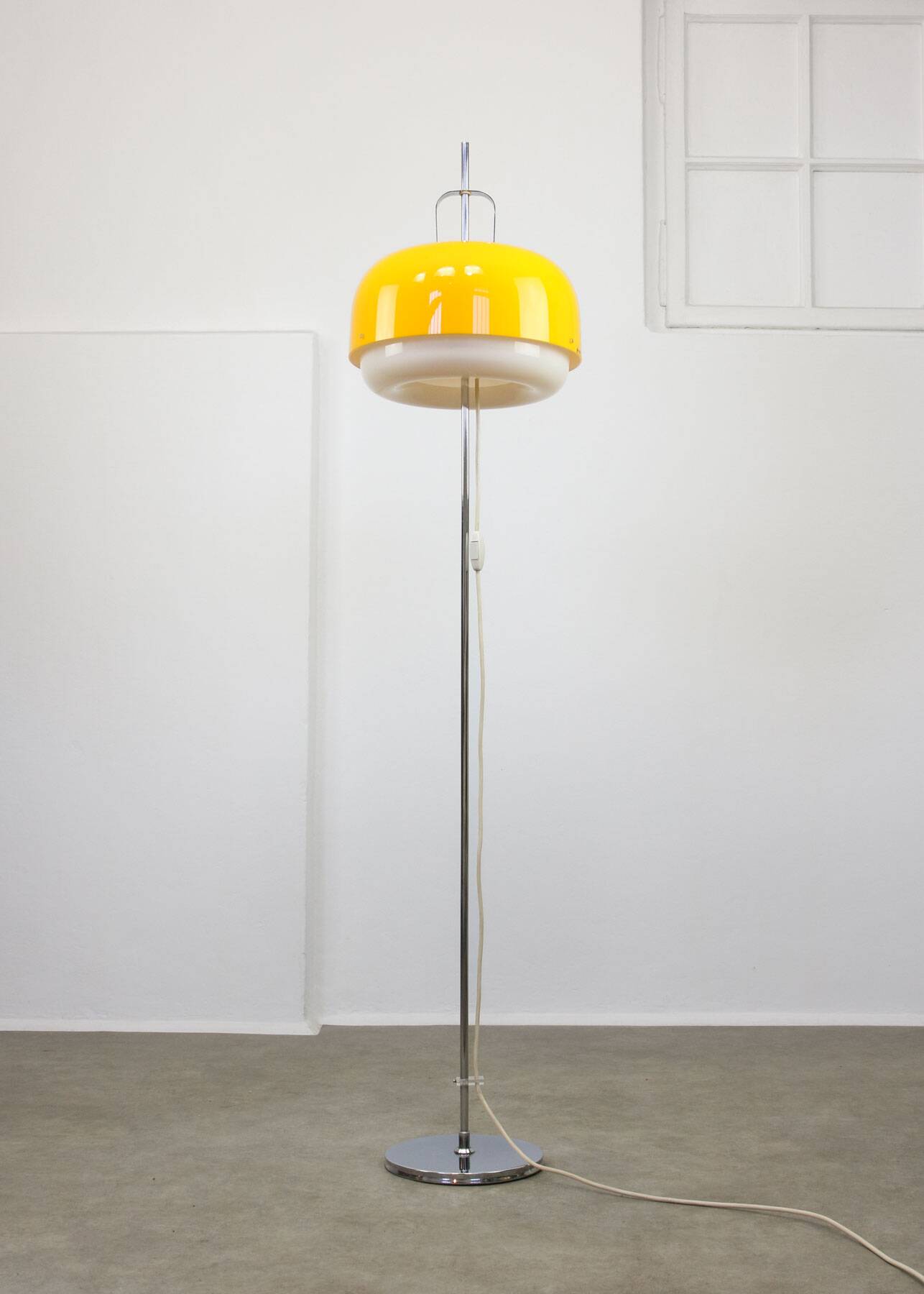 Space Age Yellow Medusa Floor Lamp by Luigi Massoni for Guzzini, 1970s