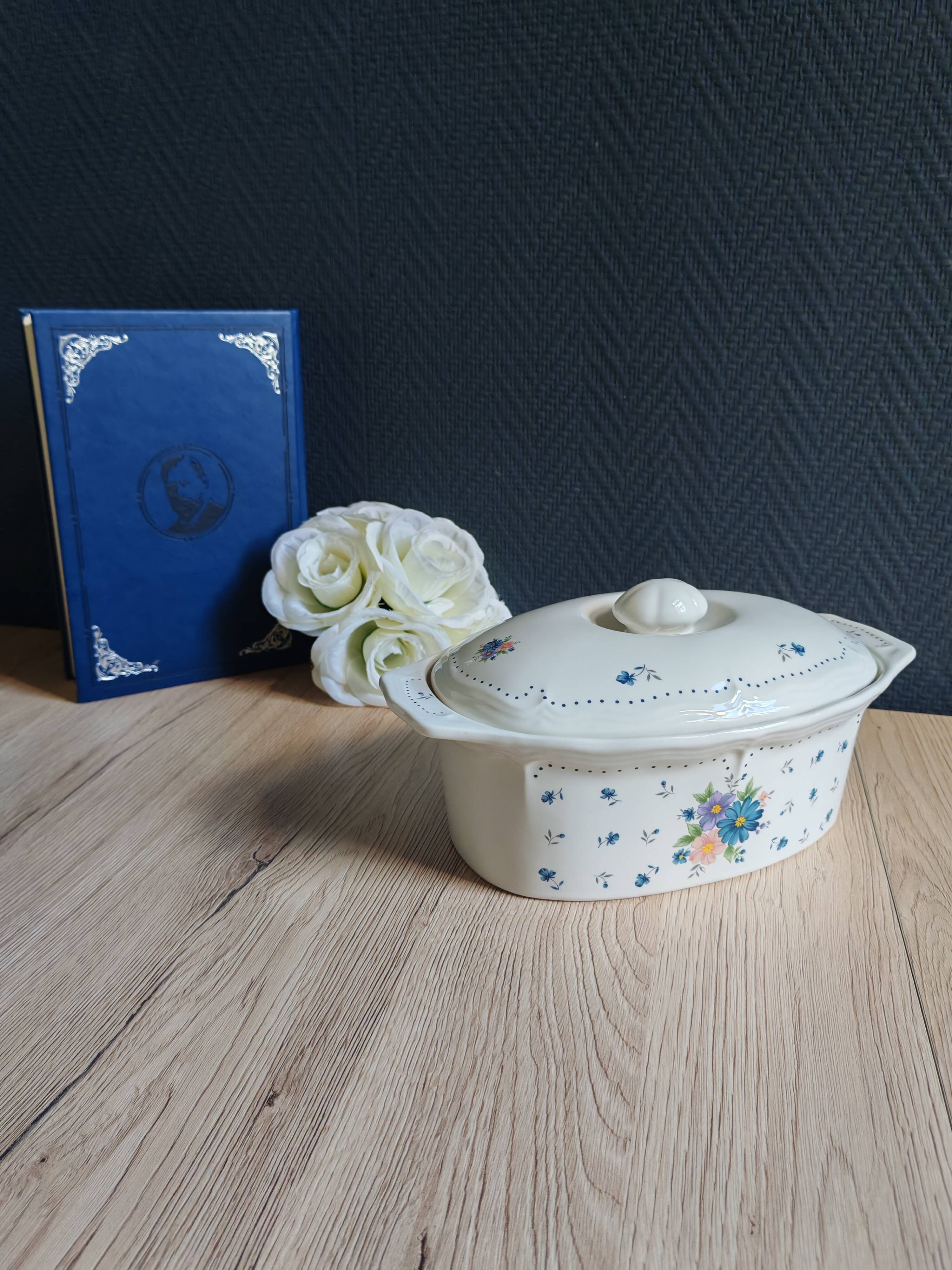 Oval floral stoneware terrine — Provincial Bouquet JMP Marketing Japan