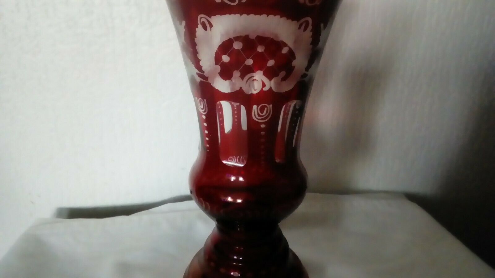 Crystal vase boheme st louis or val saint lambert decor grave