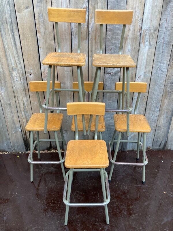 High industrial stools (60cm) – ideal for your project – green frame