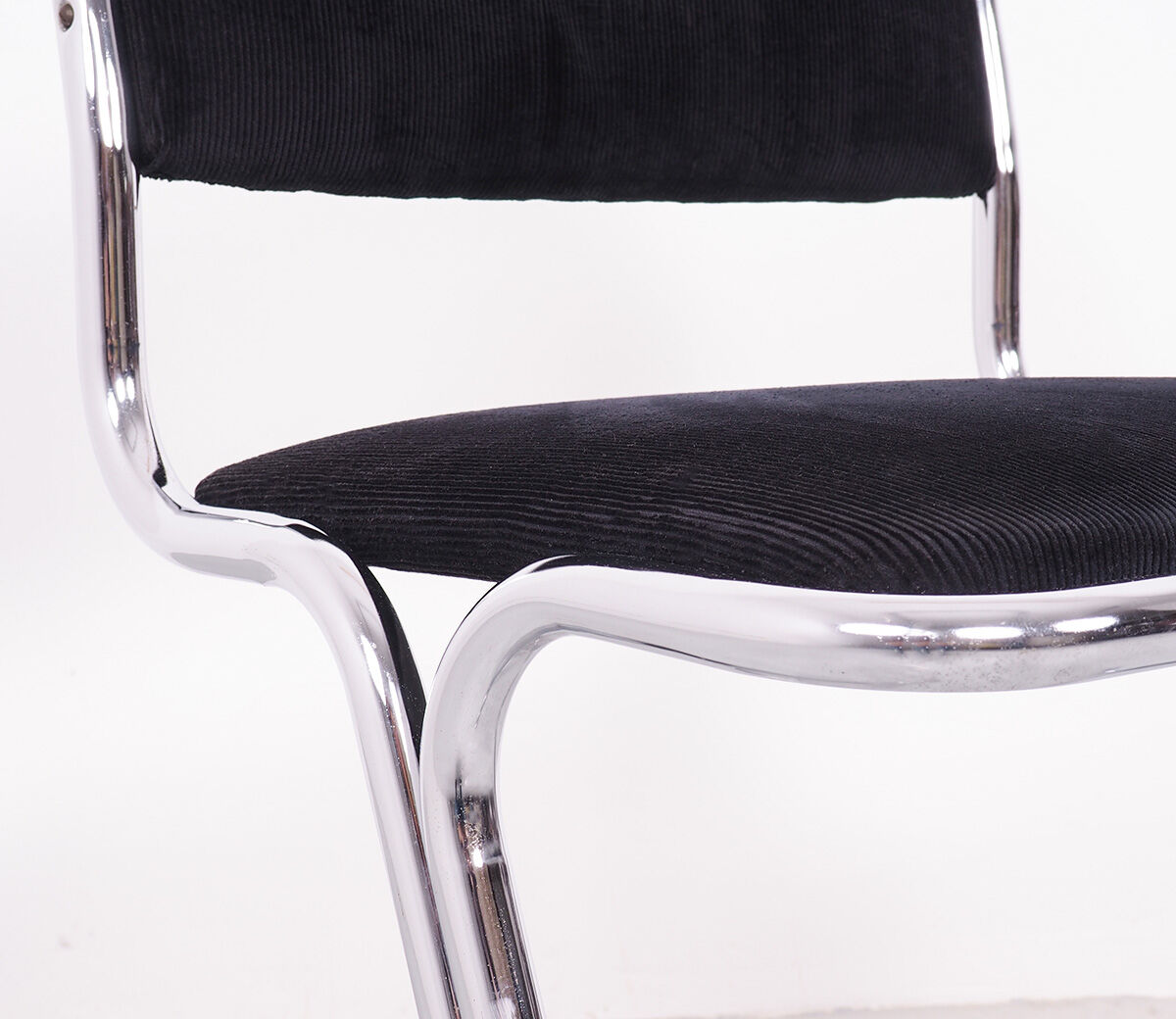 Tubular chrome chairs with black corduroy, set of 4