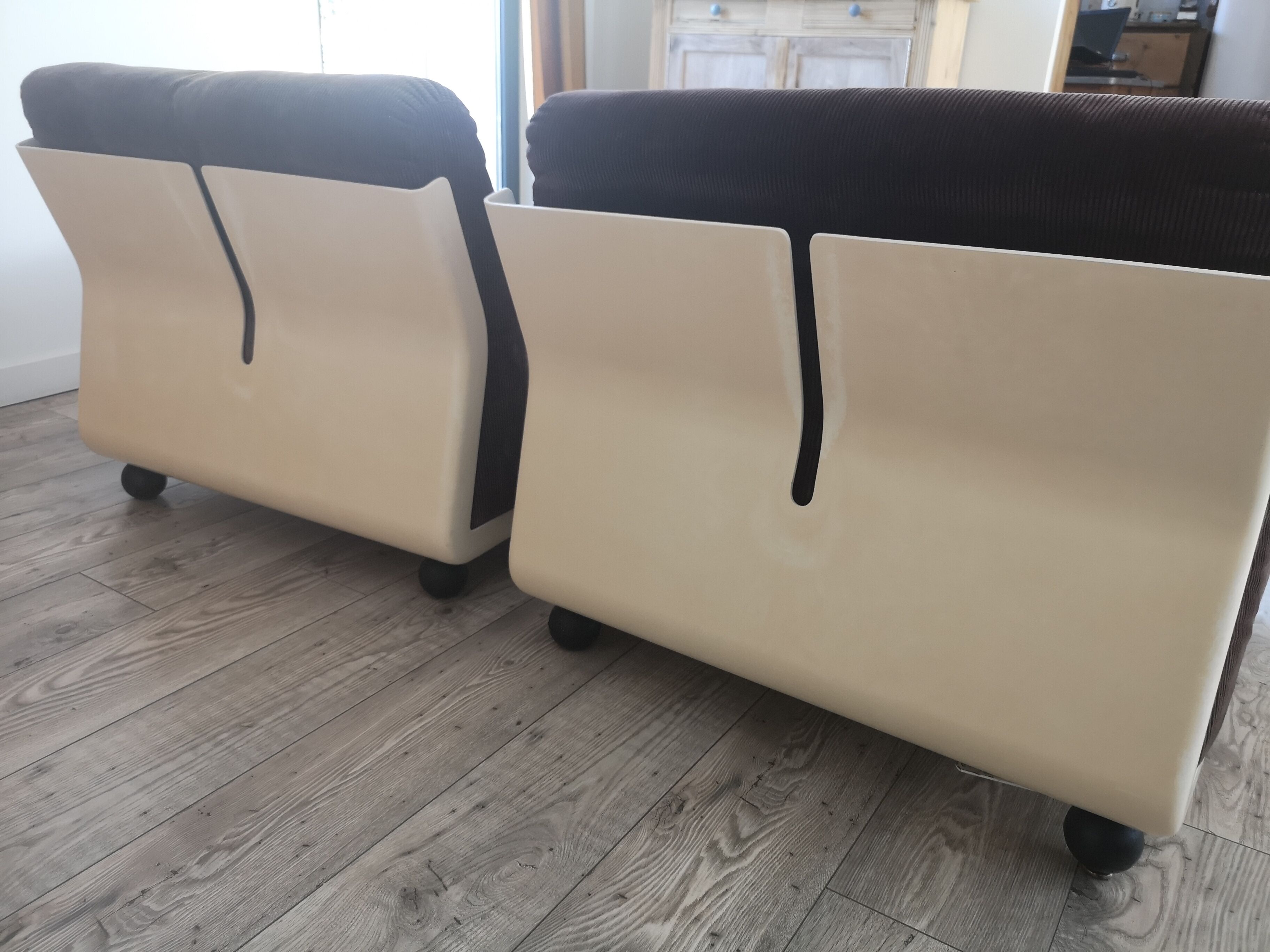 Pair of Amanta heaters by Mario Bellini