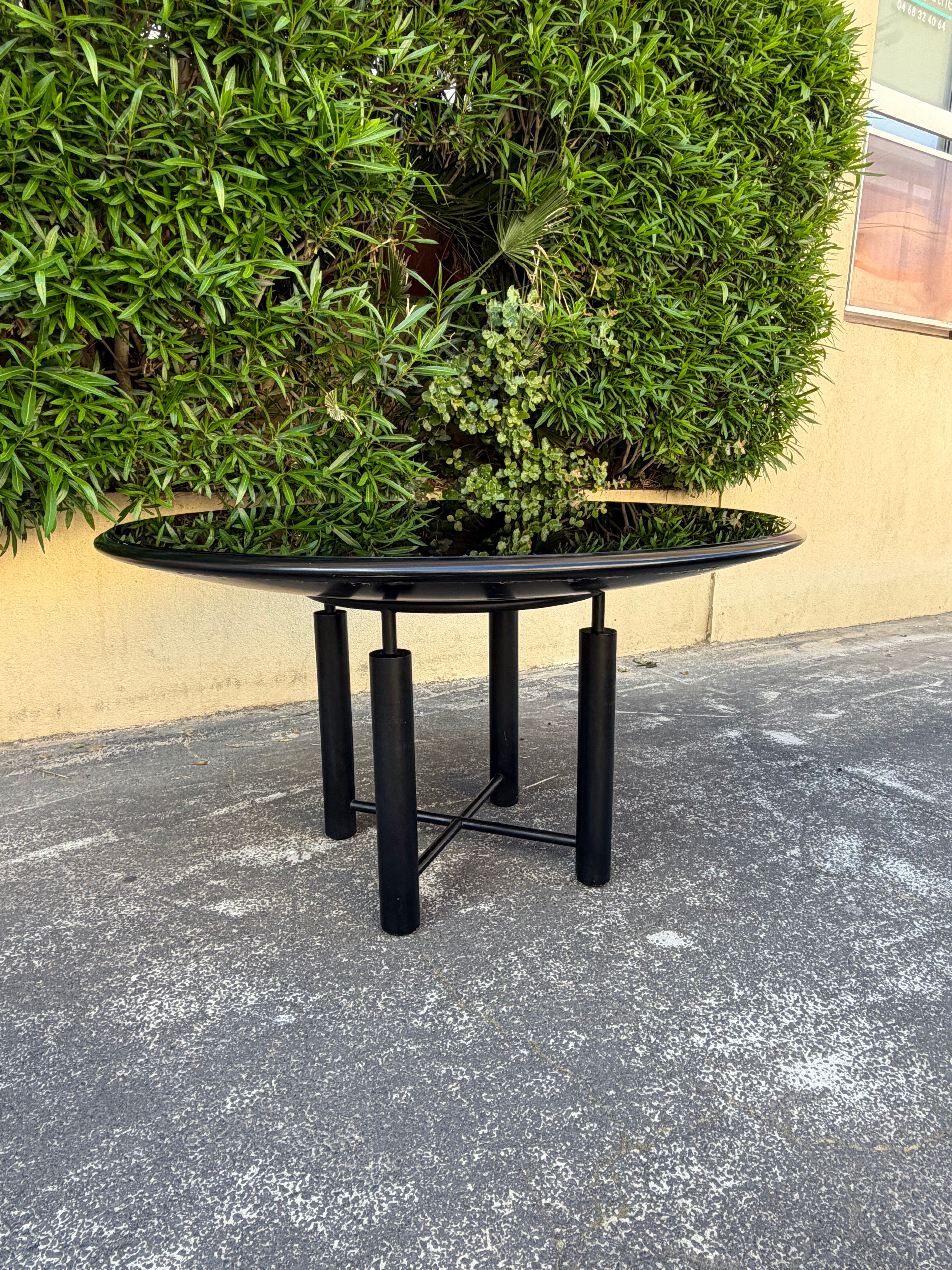 Postmodern Line Roset table model Agora, 1980s