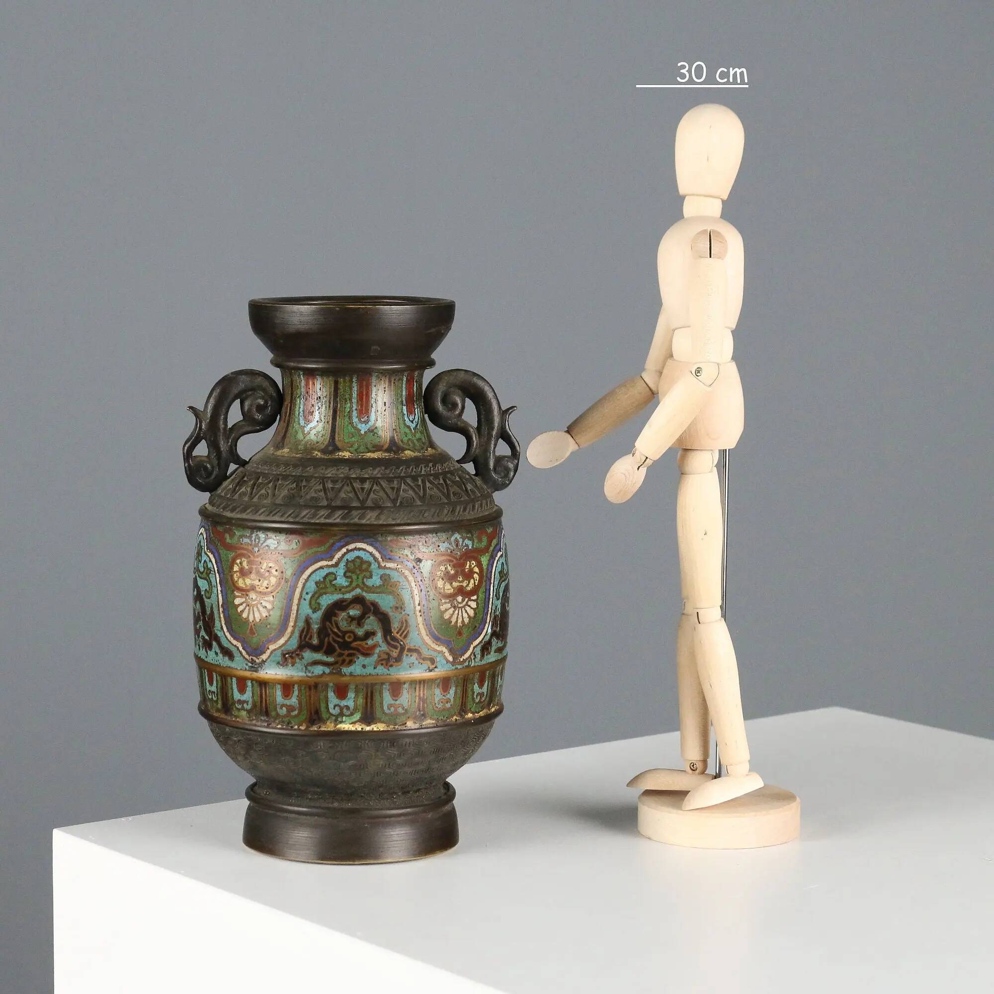 Antique cloisonné vase decorated in bronze, Japan, 19th century.