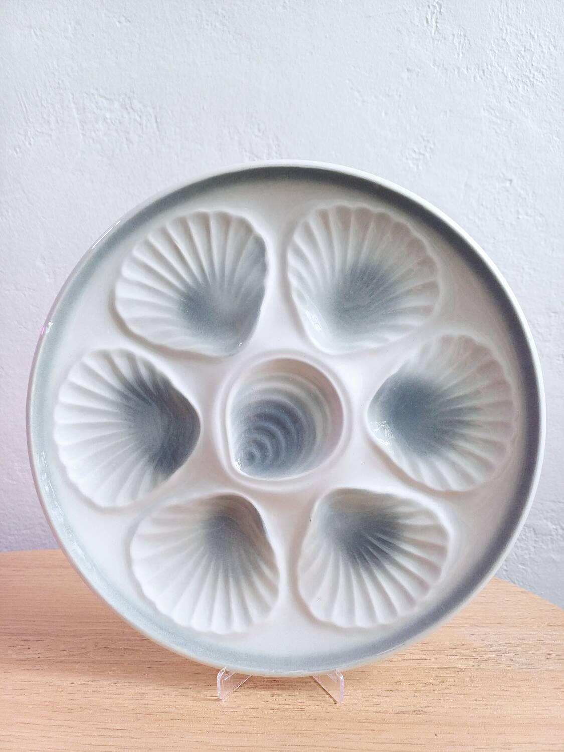 Set of 11 + 1 oyster plates Moulin des Loups