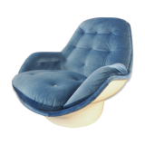 Chair Yoga of Michel Cadestin for Airborne