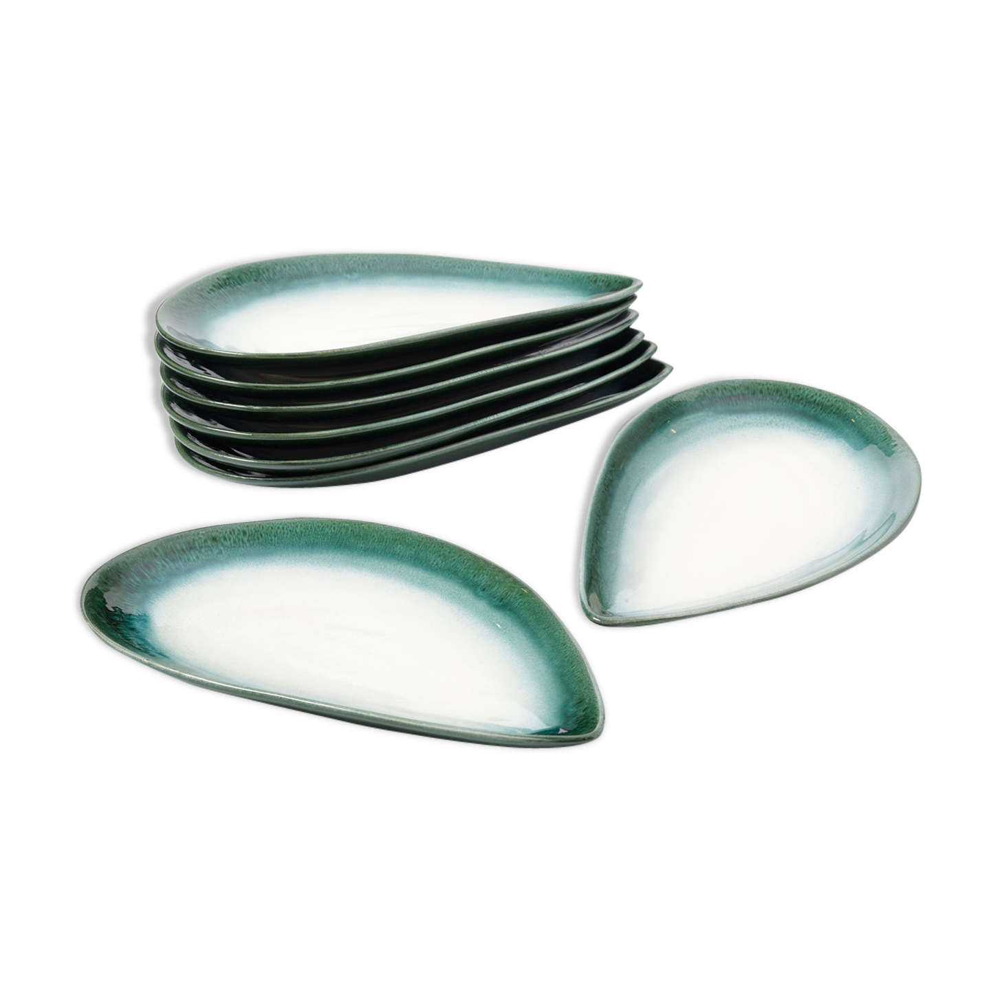 8 assiettes creuses en forme de moules celadon