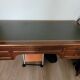 Bureau style notaire bois et cuir