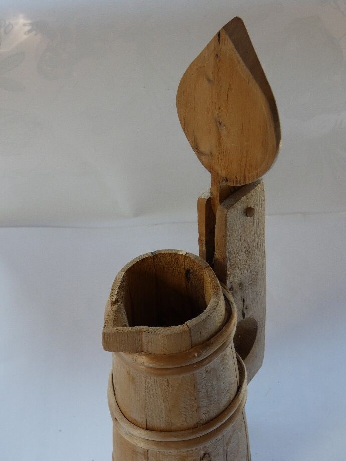 Ancien pichet  d'eau en bois forme tonneau vintage ½ litre