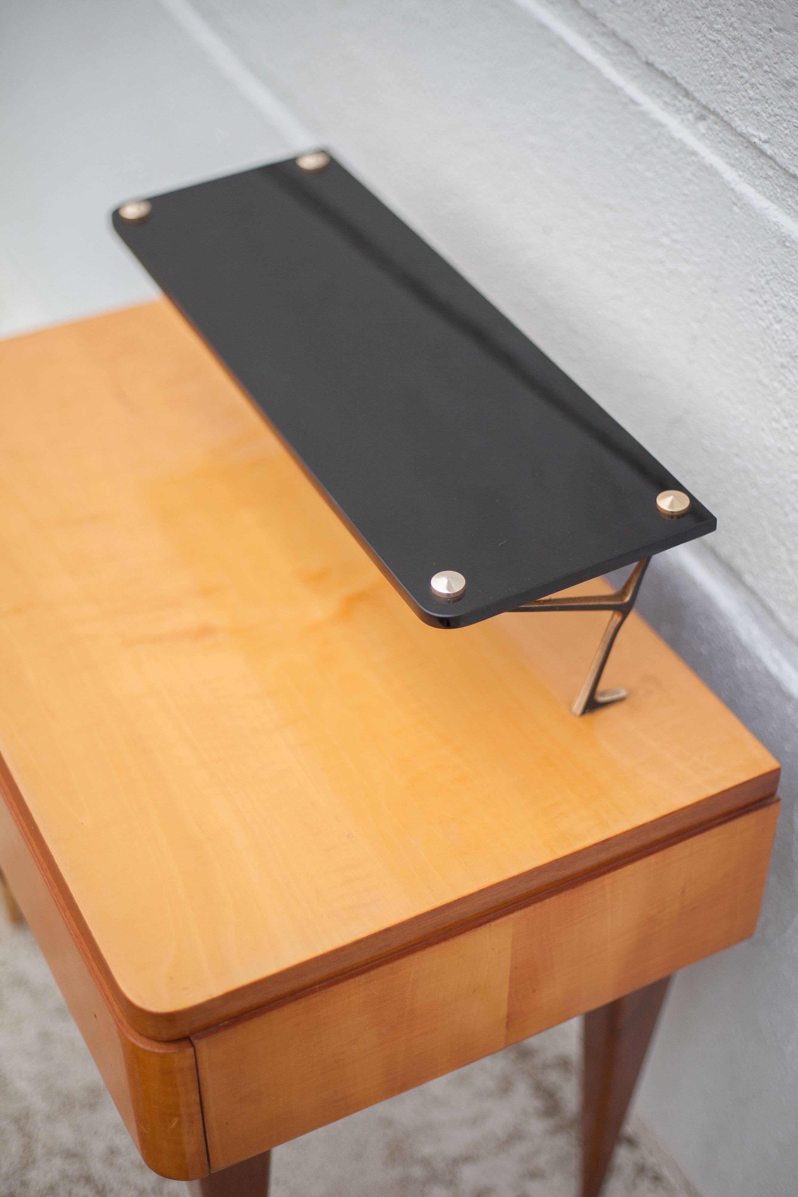 Table de chevet vintage, table de nuit bois avec tablette, table d'appoint, bout de canapé, 50's