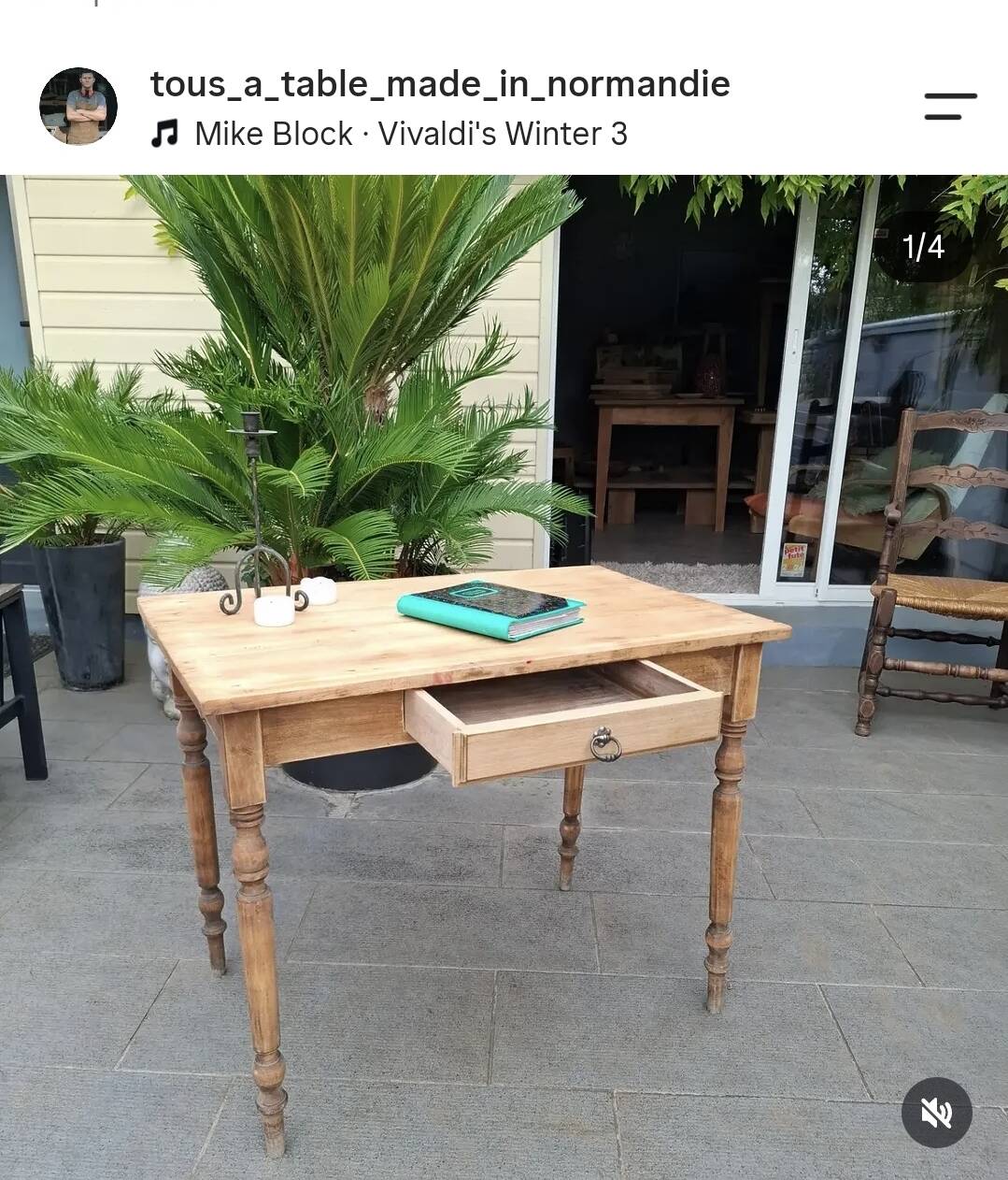Bureau rénovée à la main