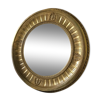 Bulging mirror called witch Deknudt