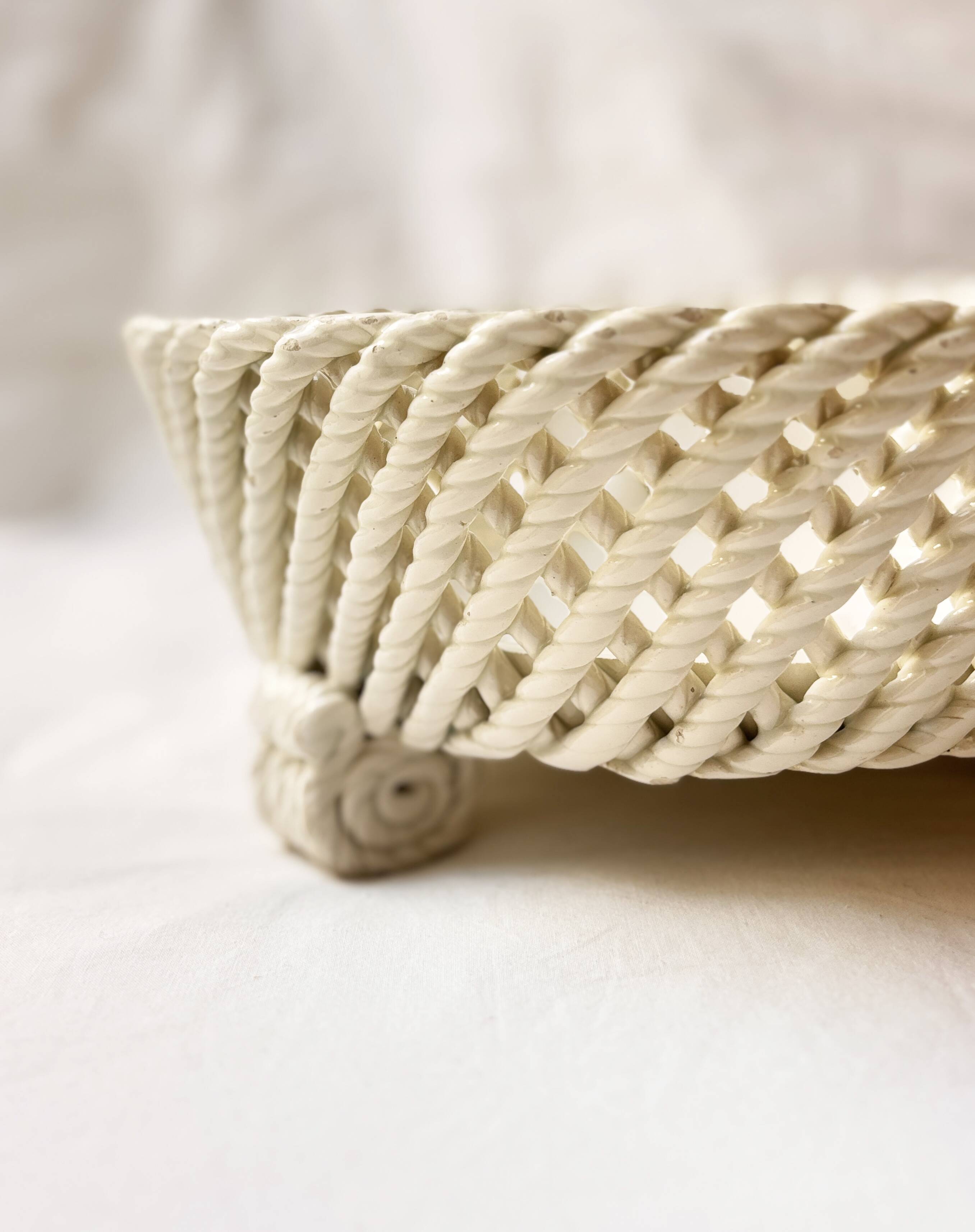 Twisted fruit basket