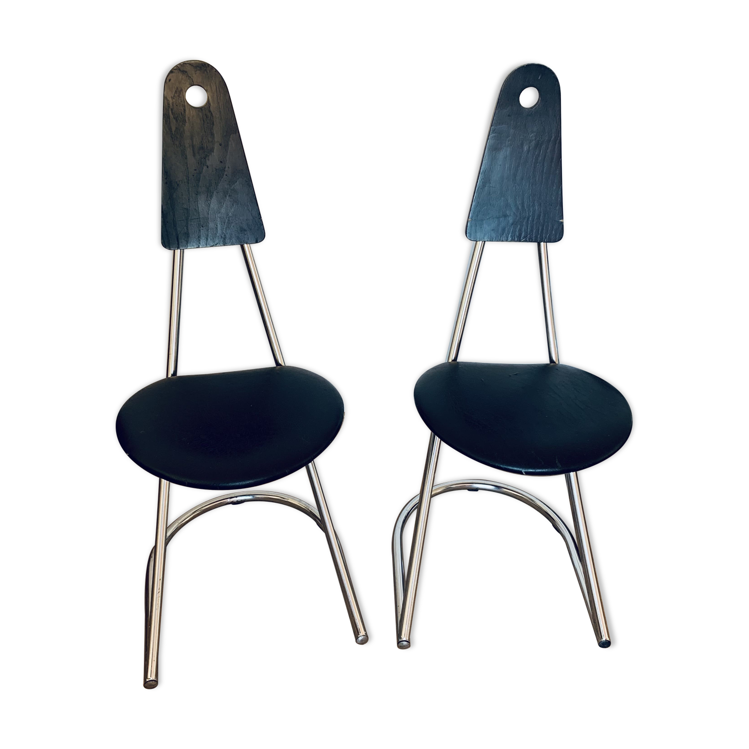 2 chaises en porte à faux
