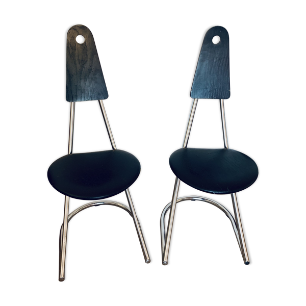 2 chaises en porte à faux