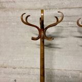 Baumann parrot coat rack