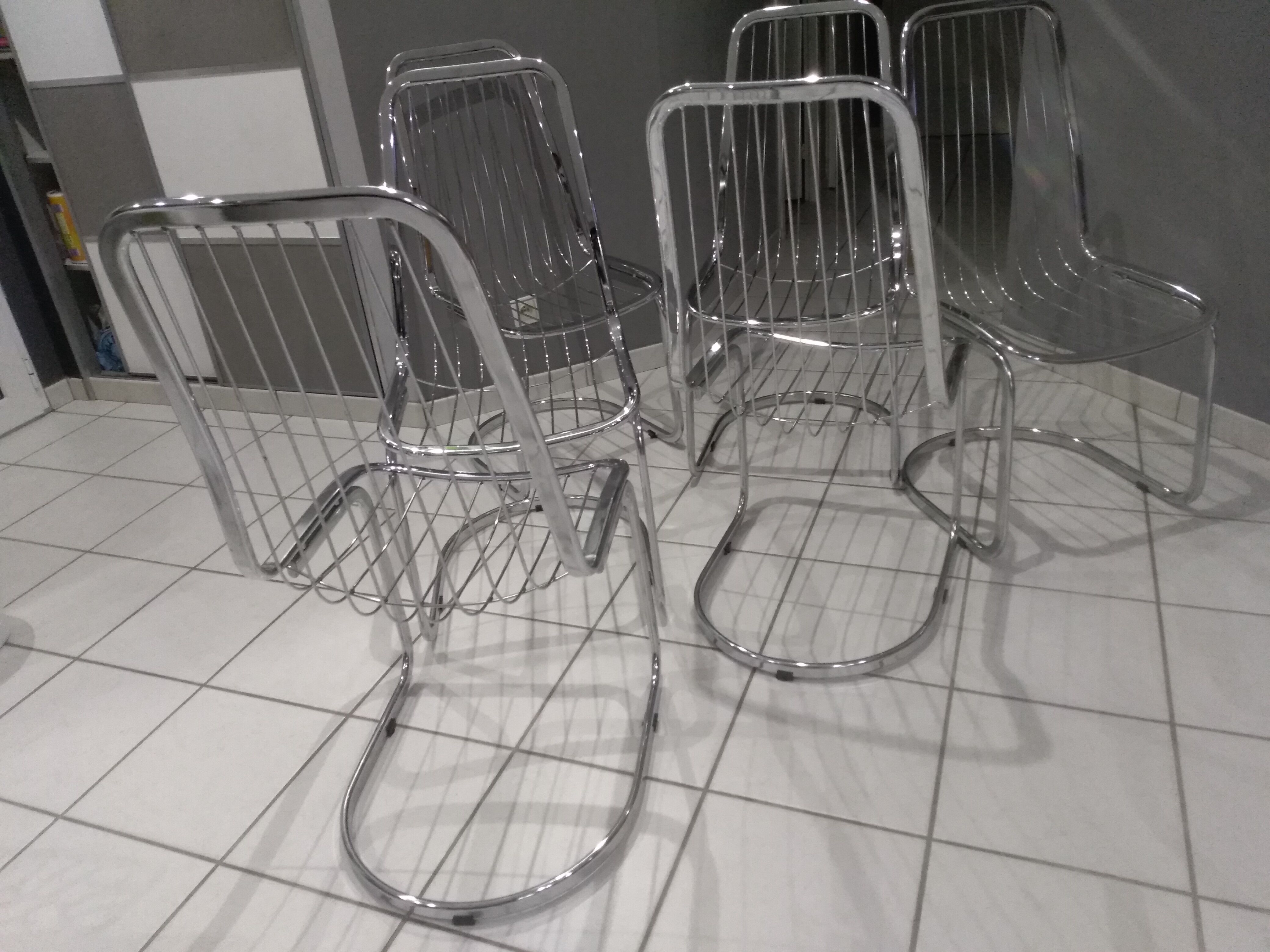 Suite of 6 vintage chrome metal chairs 1970