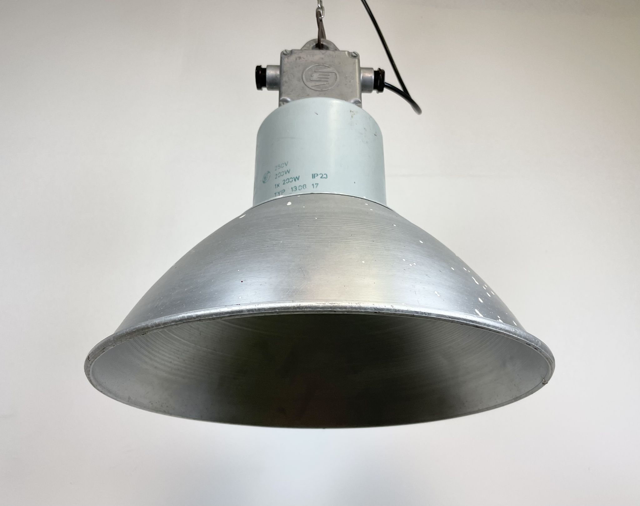 Suspension industrielle en aluminium d’Elektrosvit, années 1960