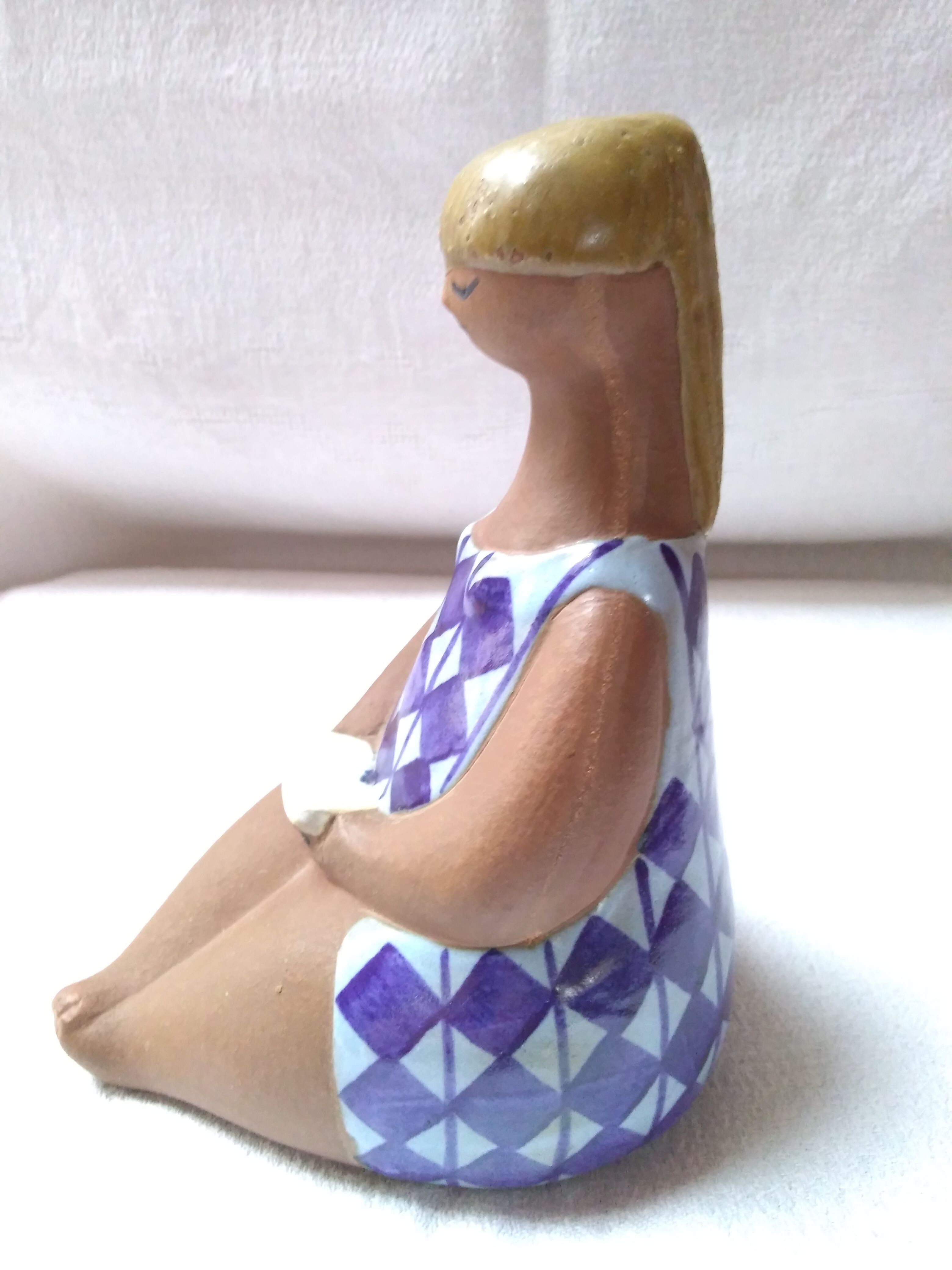 Statuette signed by Lisa Larson