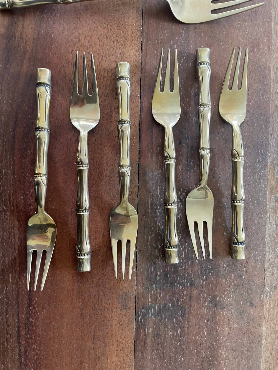 Housewife Table cutlery for 6 people. bamboo brass 78 pieces