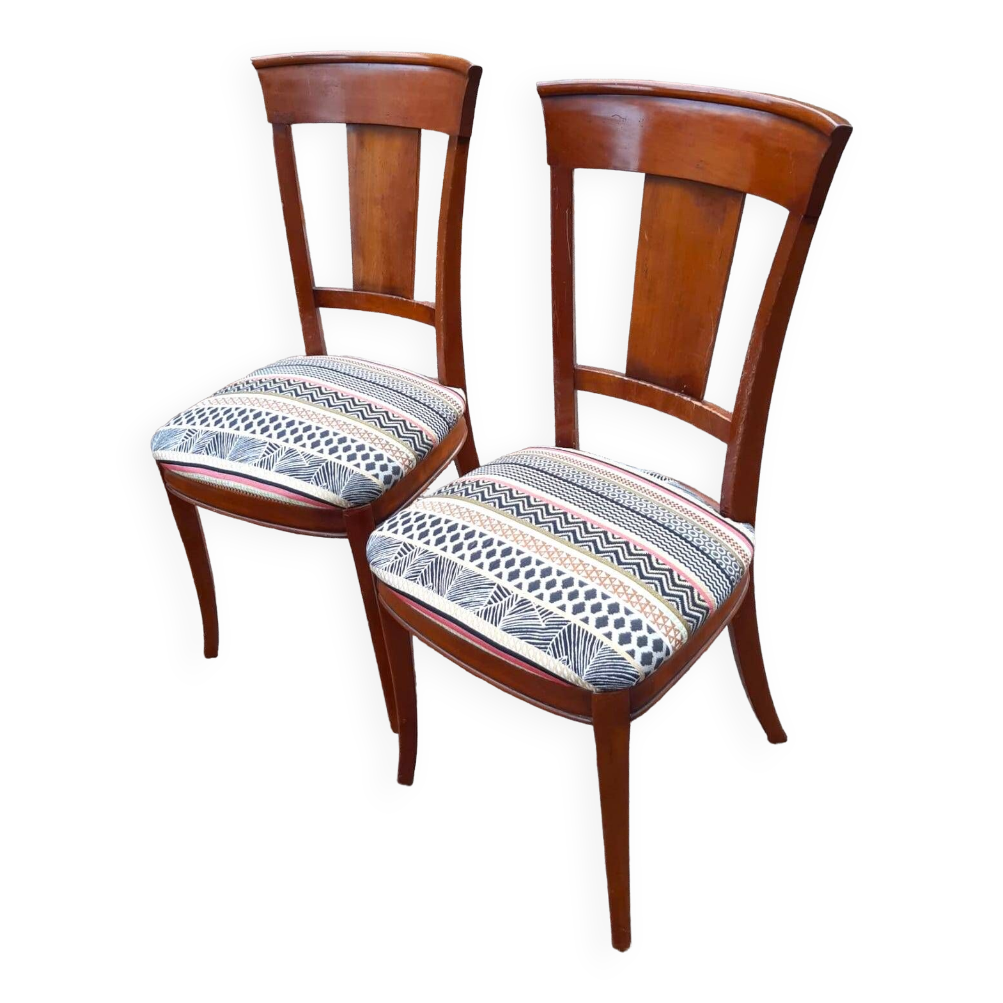 2 varnished solid wood chairs with "ethnic" padding