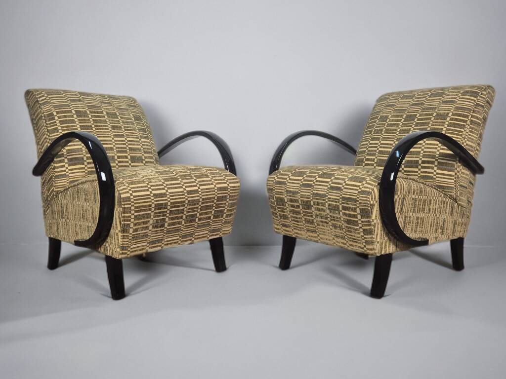 Pair of Art Deco armchairs H410 by Jindrich Halabala, 1940s