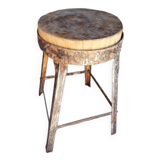 Industrial saddle stool