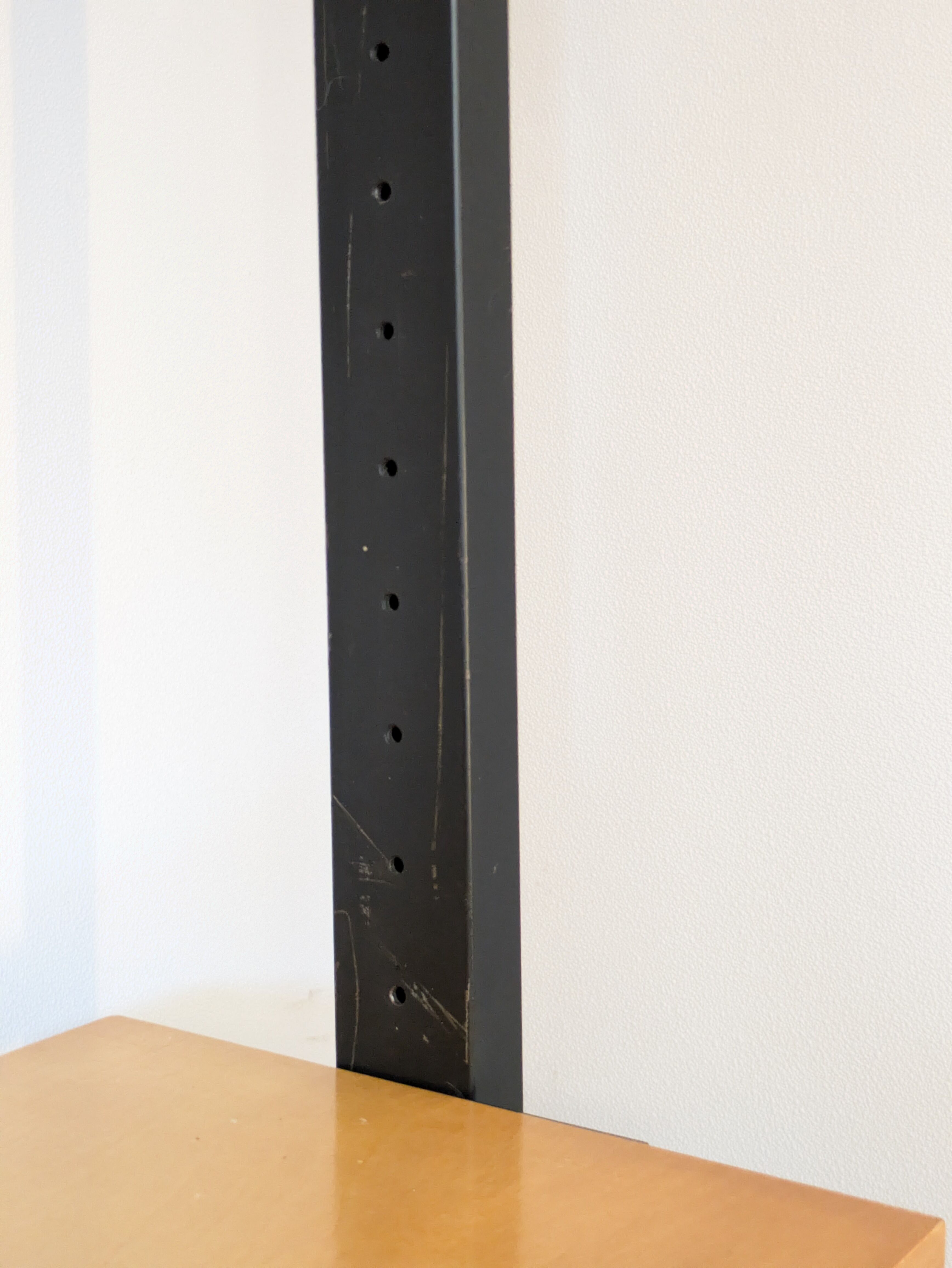 Étagère téléscopique modulable sol/plafond