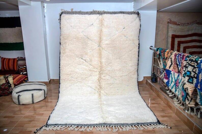 Tapis en laine marocain fait main traditionnelle taille 150x250 cm