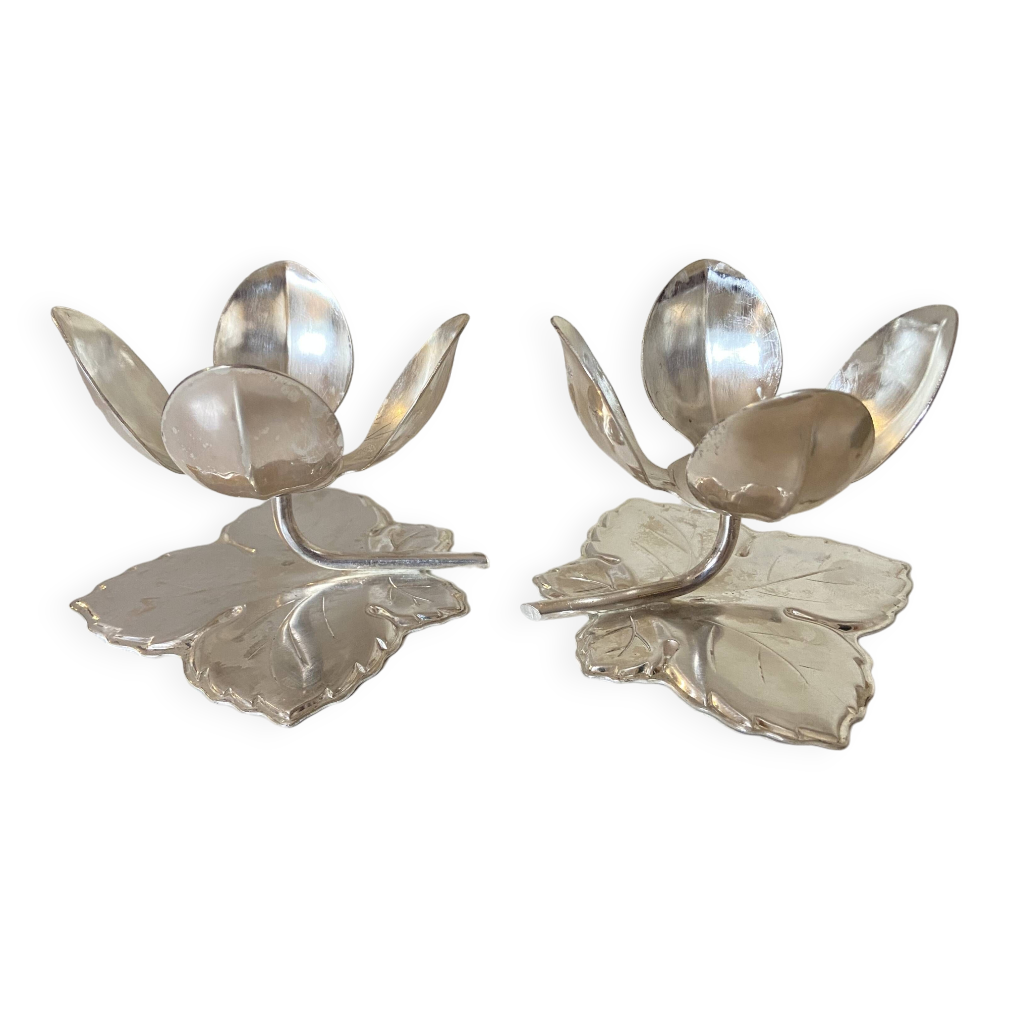 Set of 2 Silver Candle Holders - Tulip Shape on Vine Leaf