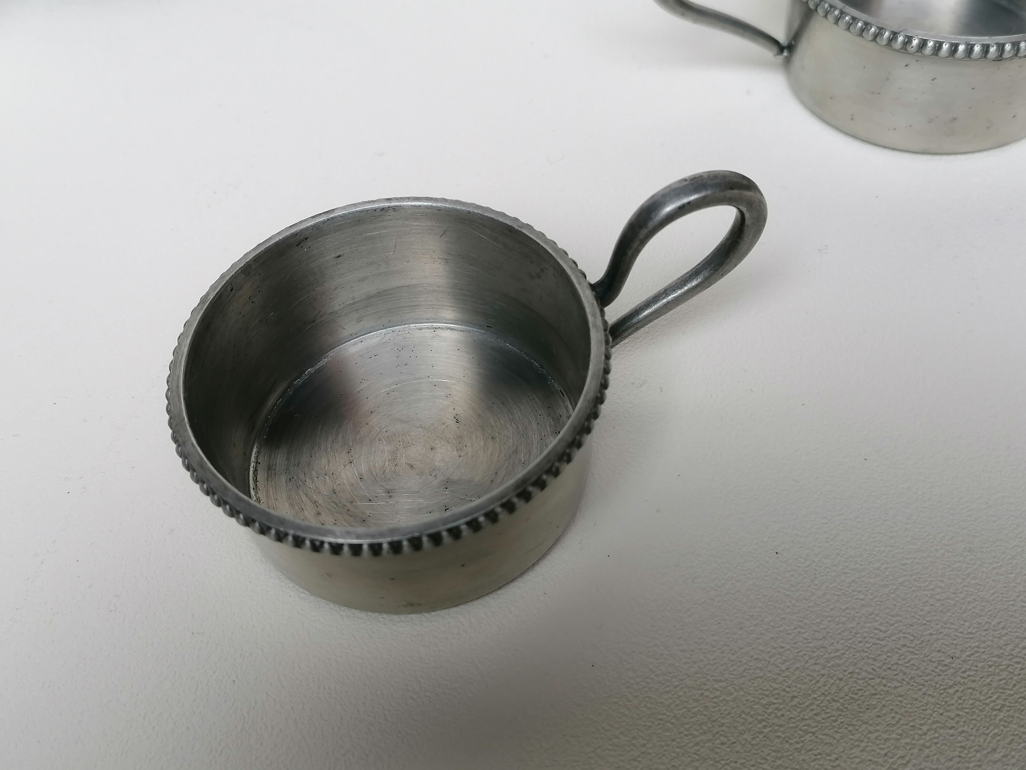 Set of 2 cups