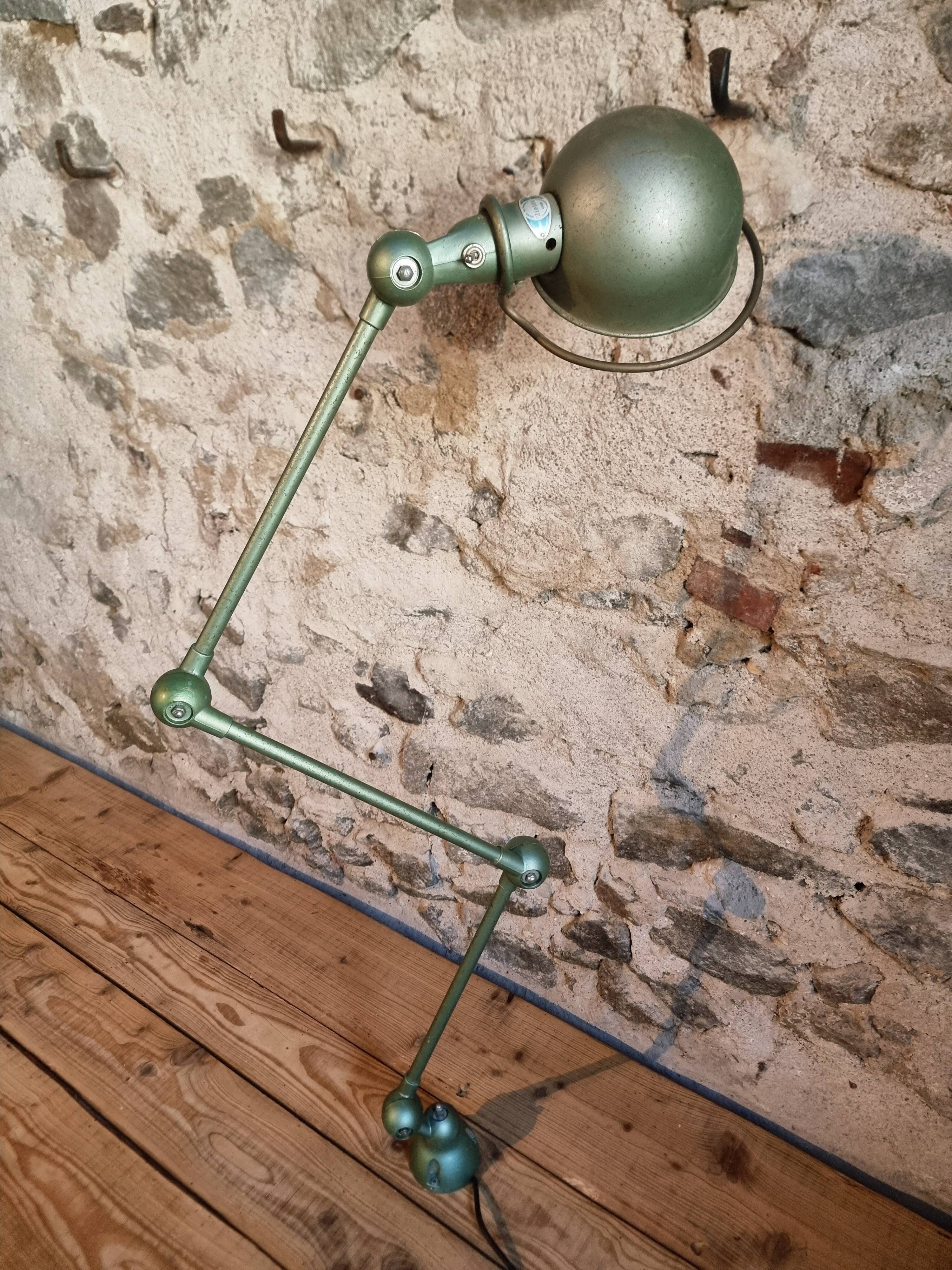 Lampe industrielle vintage Jieldé à 3 bras verte – Lampe de travail française réglable B22