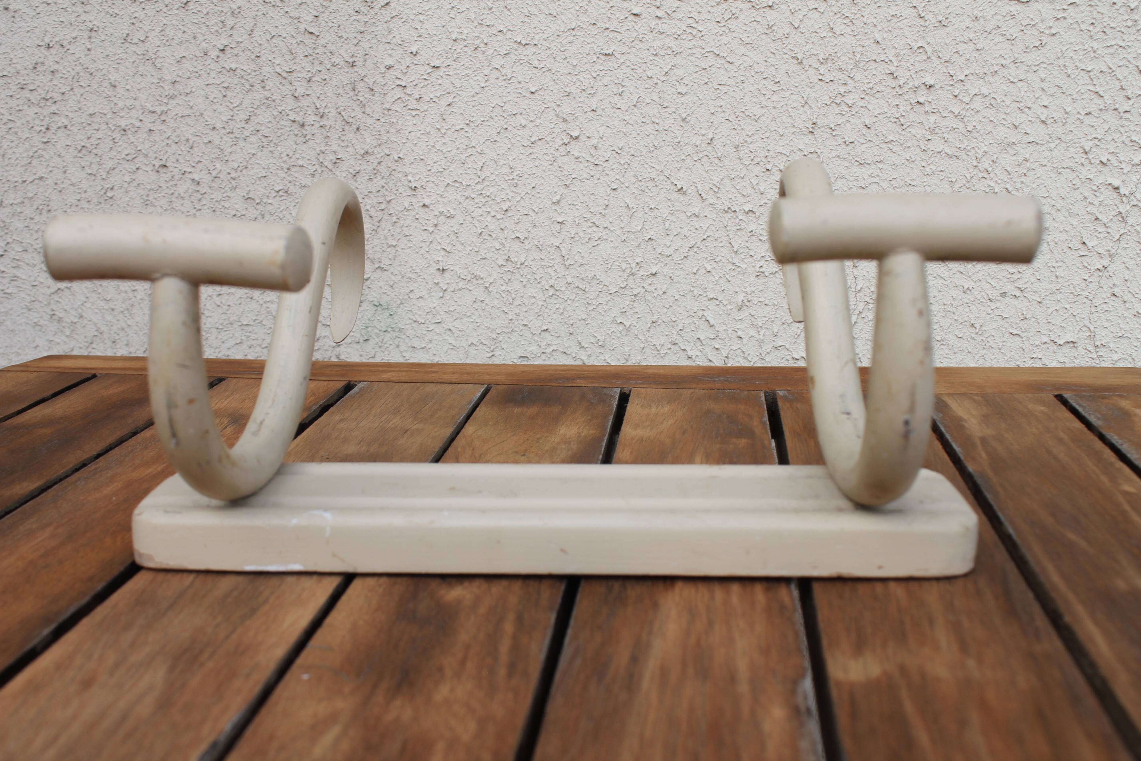 Baumann wall coat rack