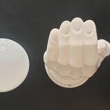 Hand-shaped ceramic and opaline globe, signed delfts wit