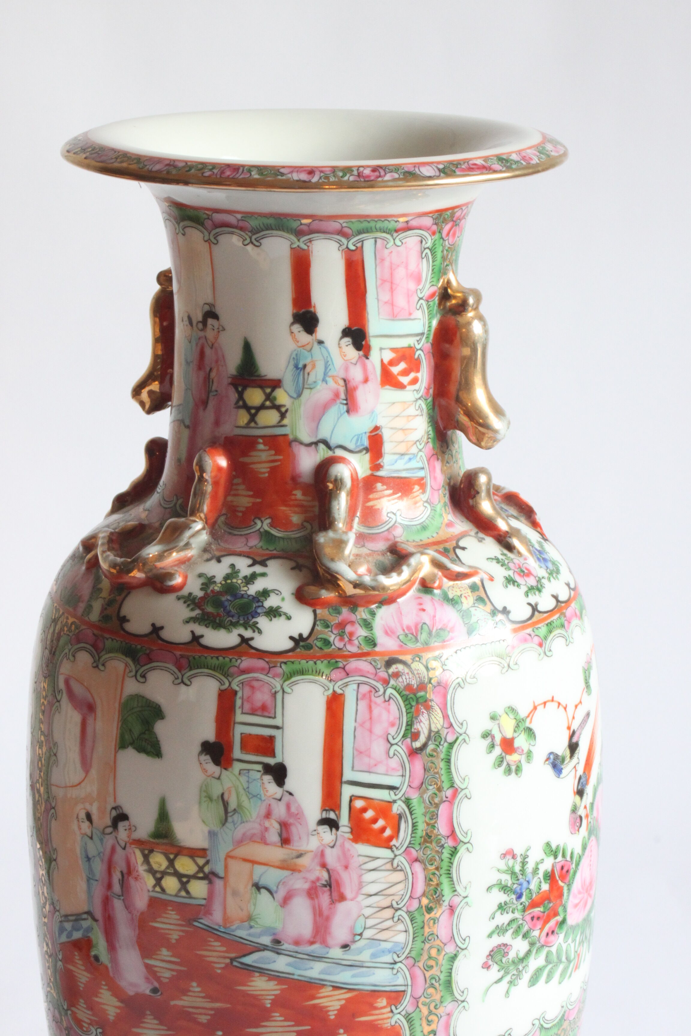 Vase médaillon de rose de Canton chinois, 19ème siècle