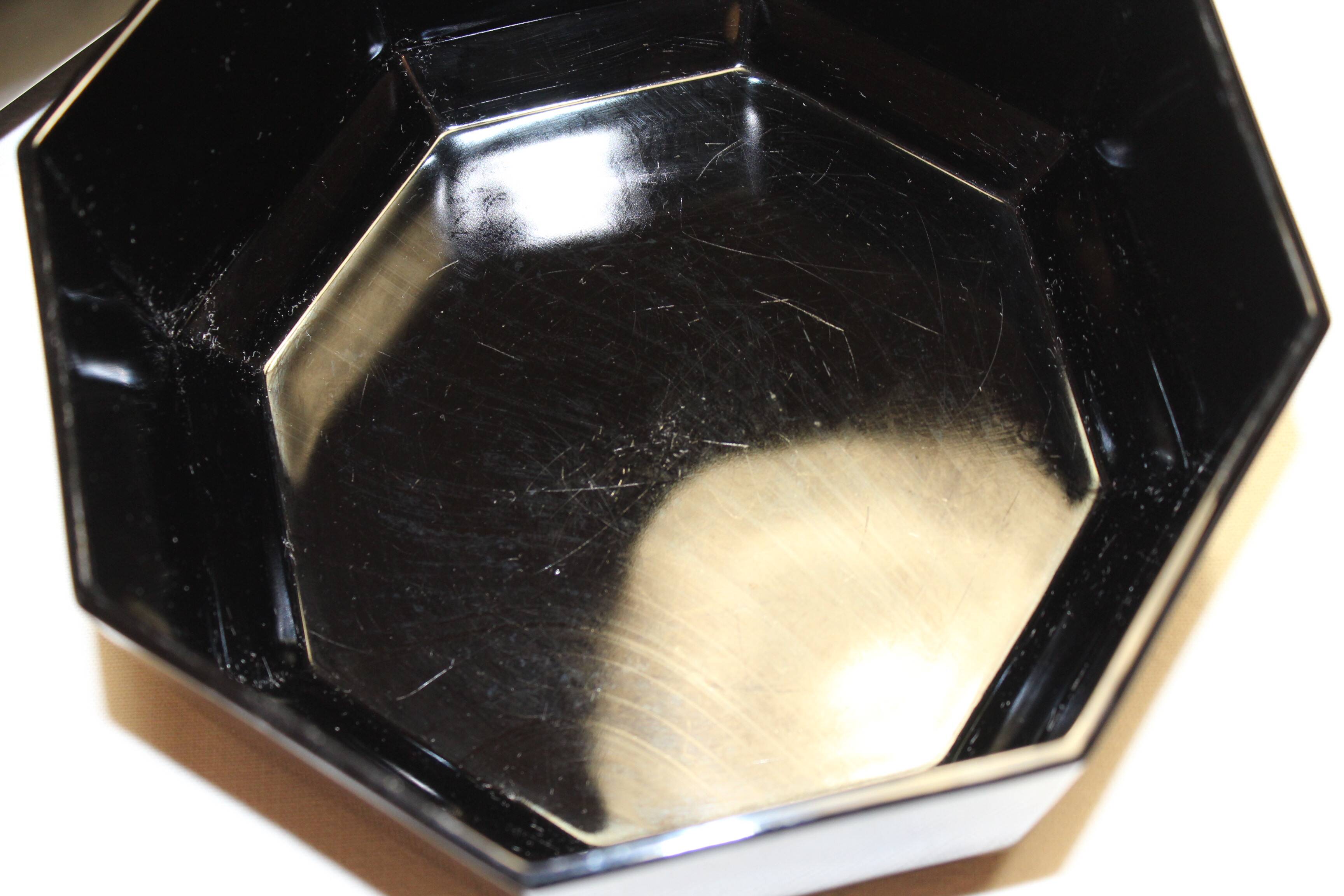 3 black Arcoroc "Octime" serving dishes
