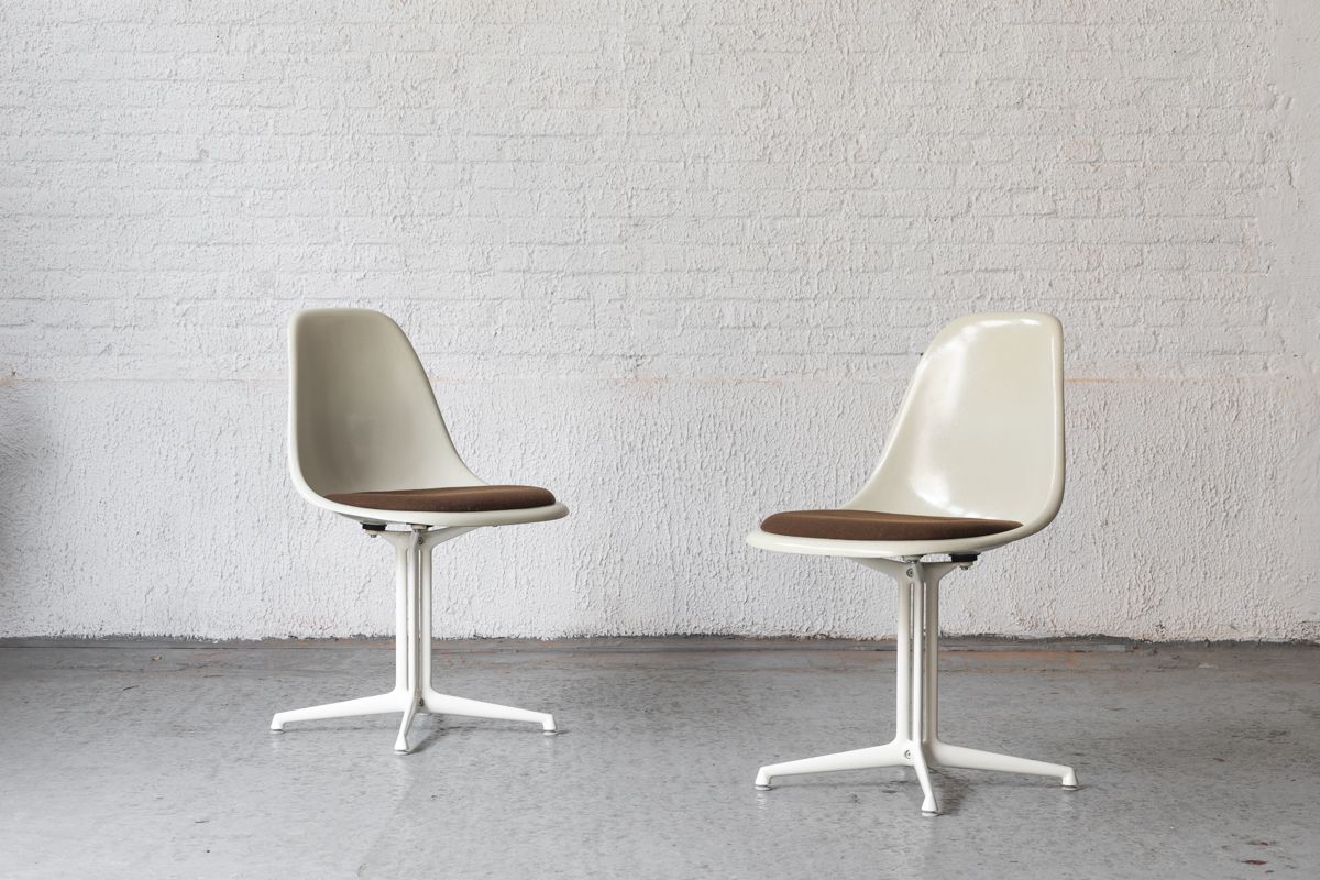 Set of 6 dining chairs 'La Fonda' designed by Charles & Ray Eames for Herman Miller