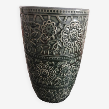 Vase with floral motifs