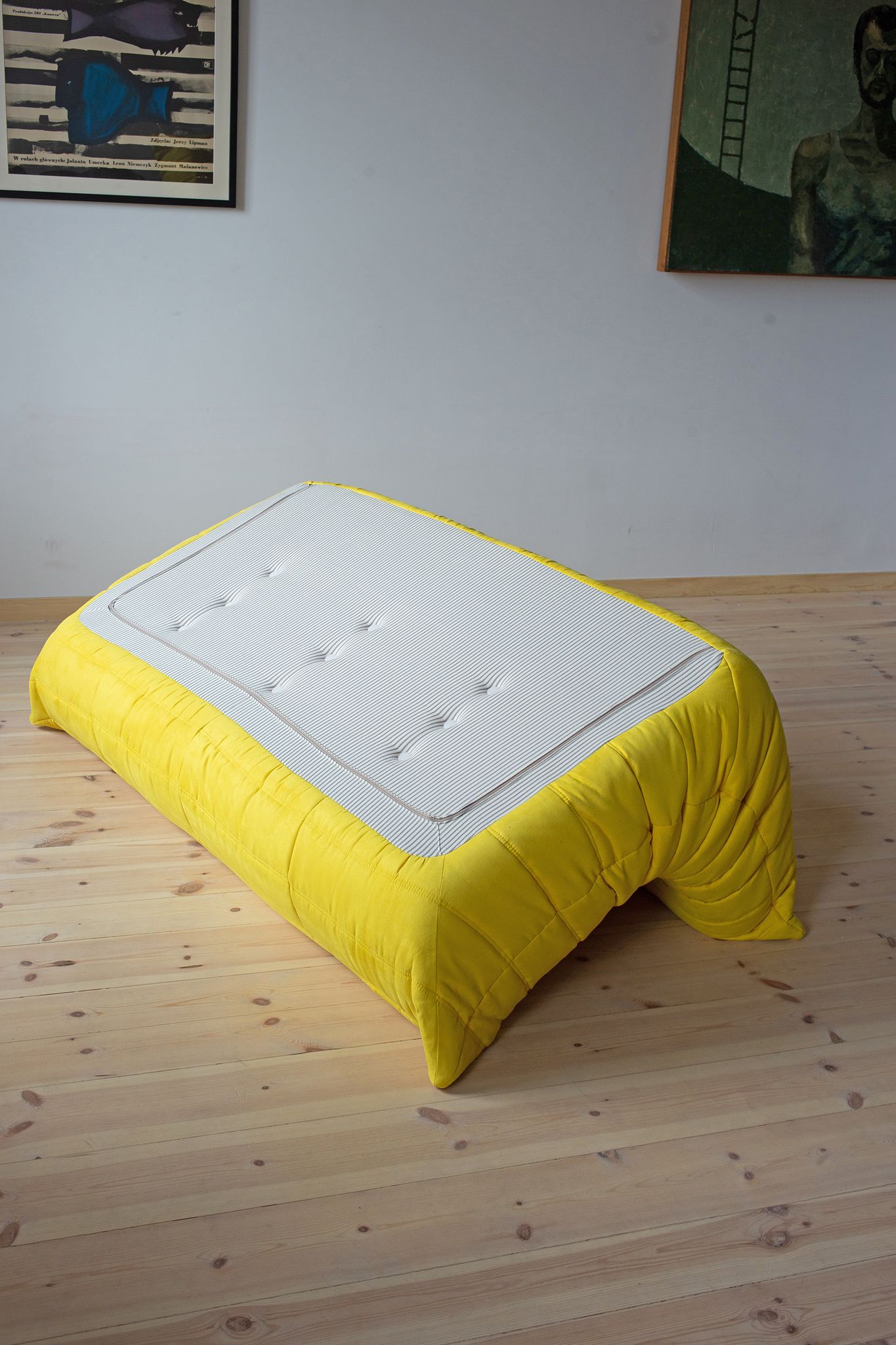 Togo sofa designed by Michel Ducaroy 1973