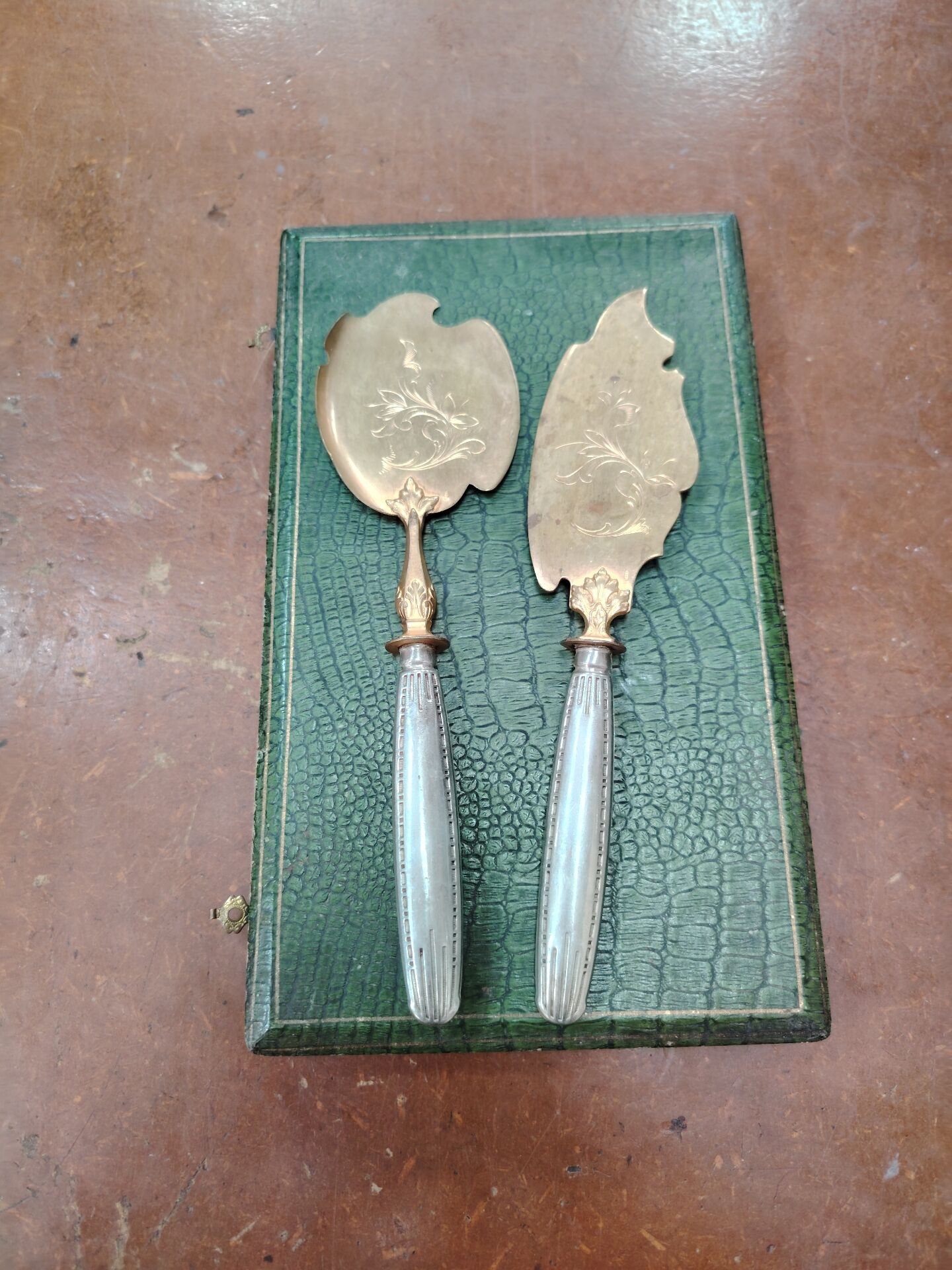 Antique fish service 2 pieces in box – Belle Époque silverware