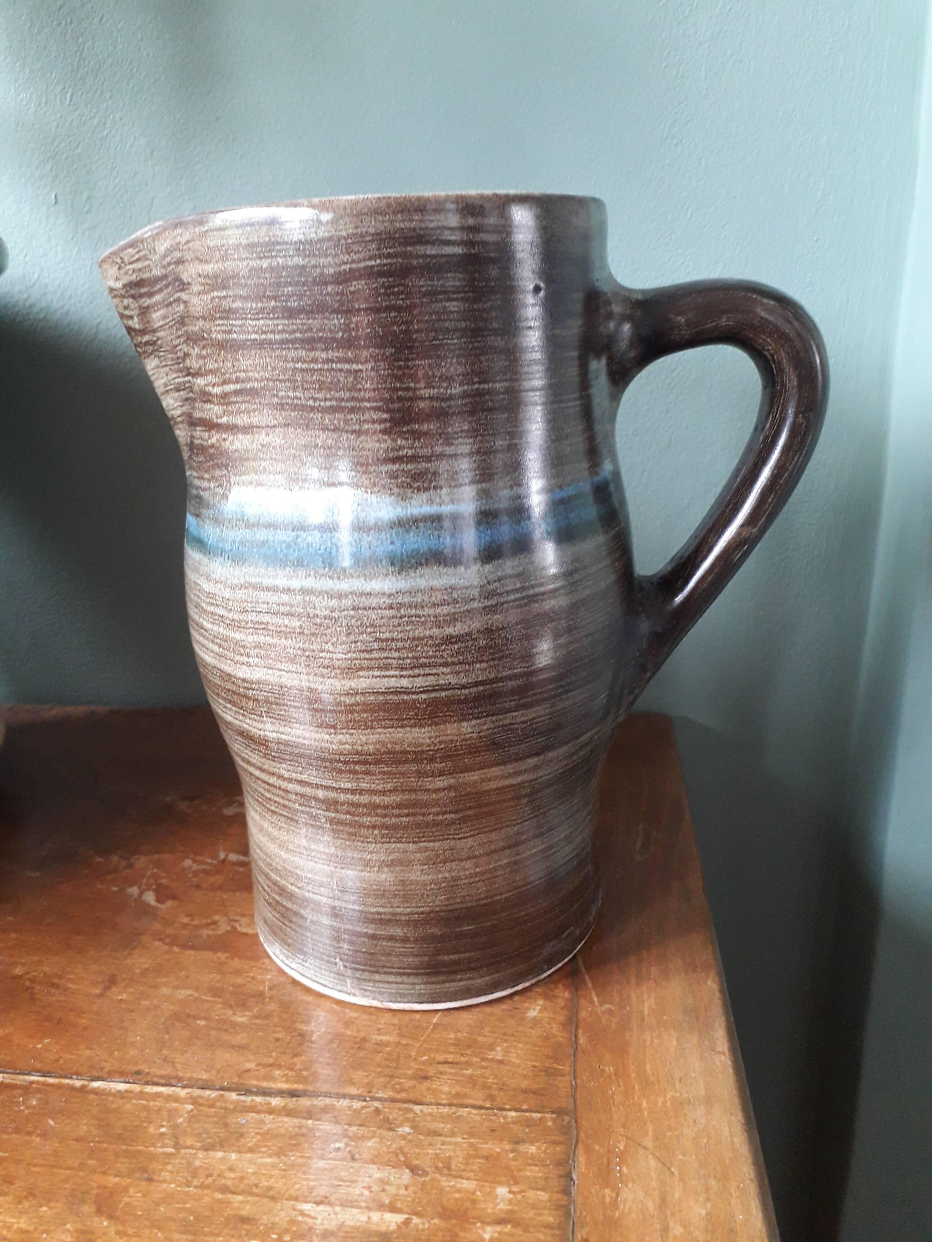 Vintage ceramic vase signed by the Longchamp factory