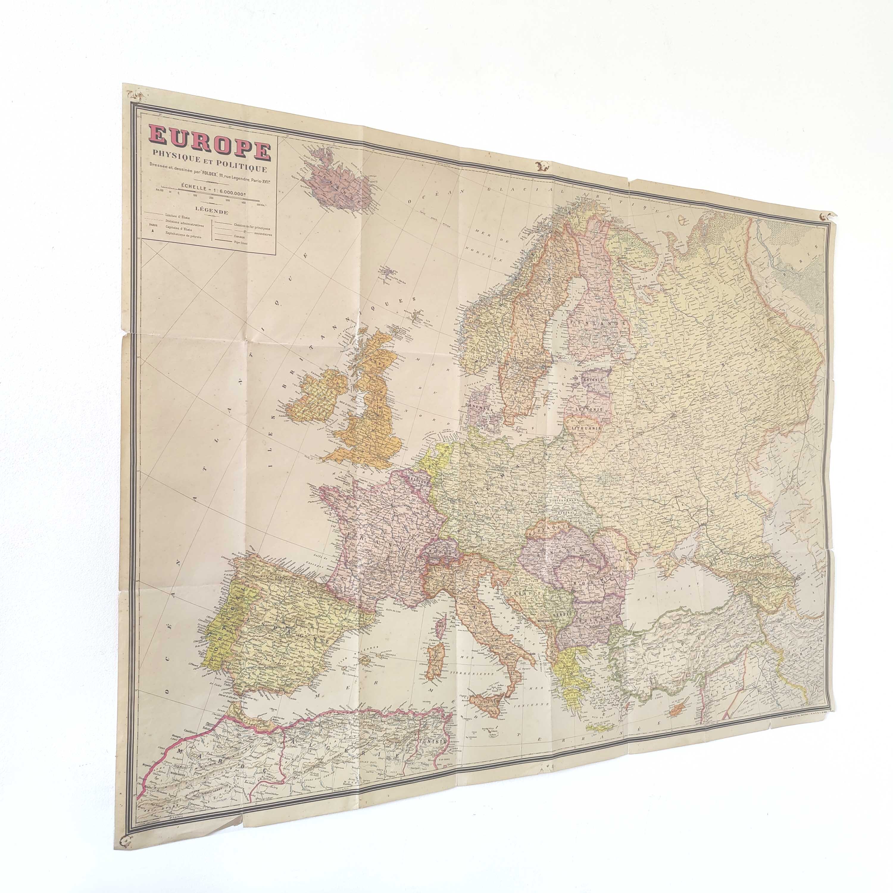 Vintage map Europe 98x74cm