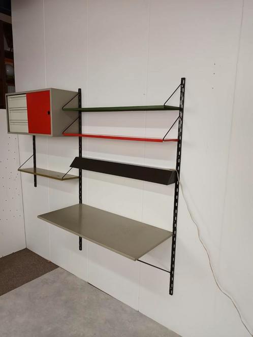 Vintage wall shelf Pilastro Tjerk Reijenga