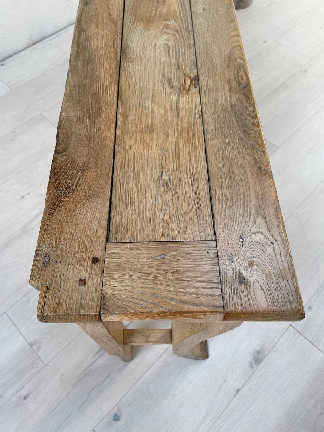 Raw oak butt console