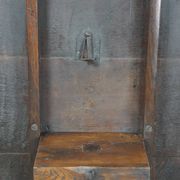 Round antique English oak tilt-top table with wonderful colors