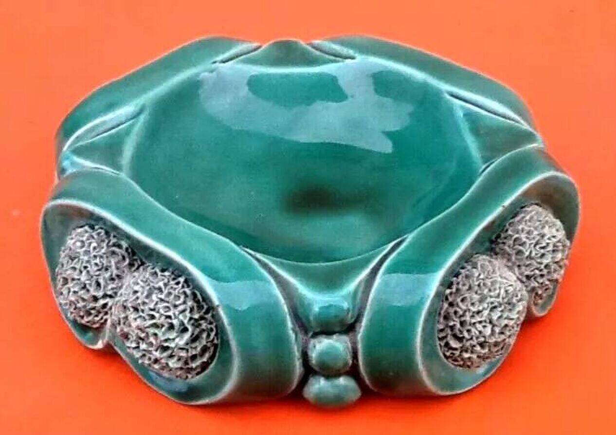 Art Deco 1940. Ashtray / catch-all. Glazed ceramic.