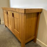 Buffet Maison Regain, crédence vintage en bois d'orme français, brutaliste moderne des années 1970