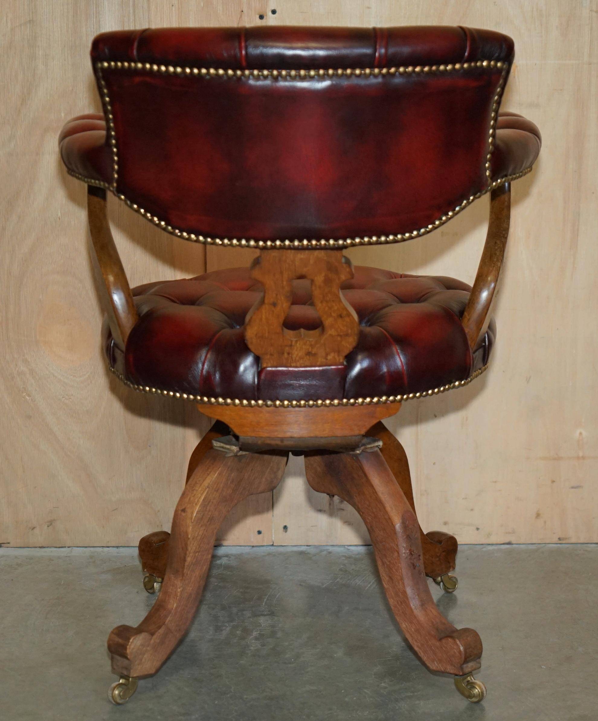 Chaise de capitaine Chesterfield victorienne en cuir
